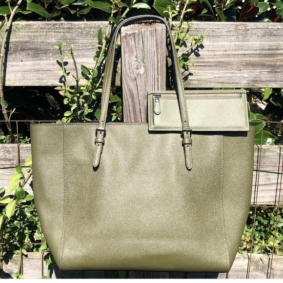 Brand NeW Coach Surplus Turlock Tote & Wallet Set - Picture 2 of 2